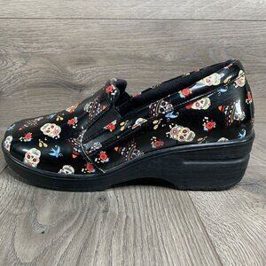 Easy Street Day Of The Dead Women Shoes Size 8W Laurie Clogs Nursing EUC
